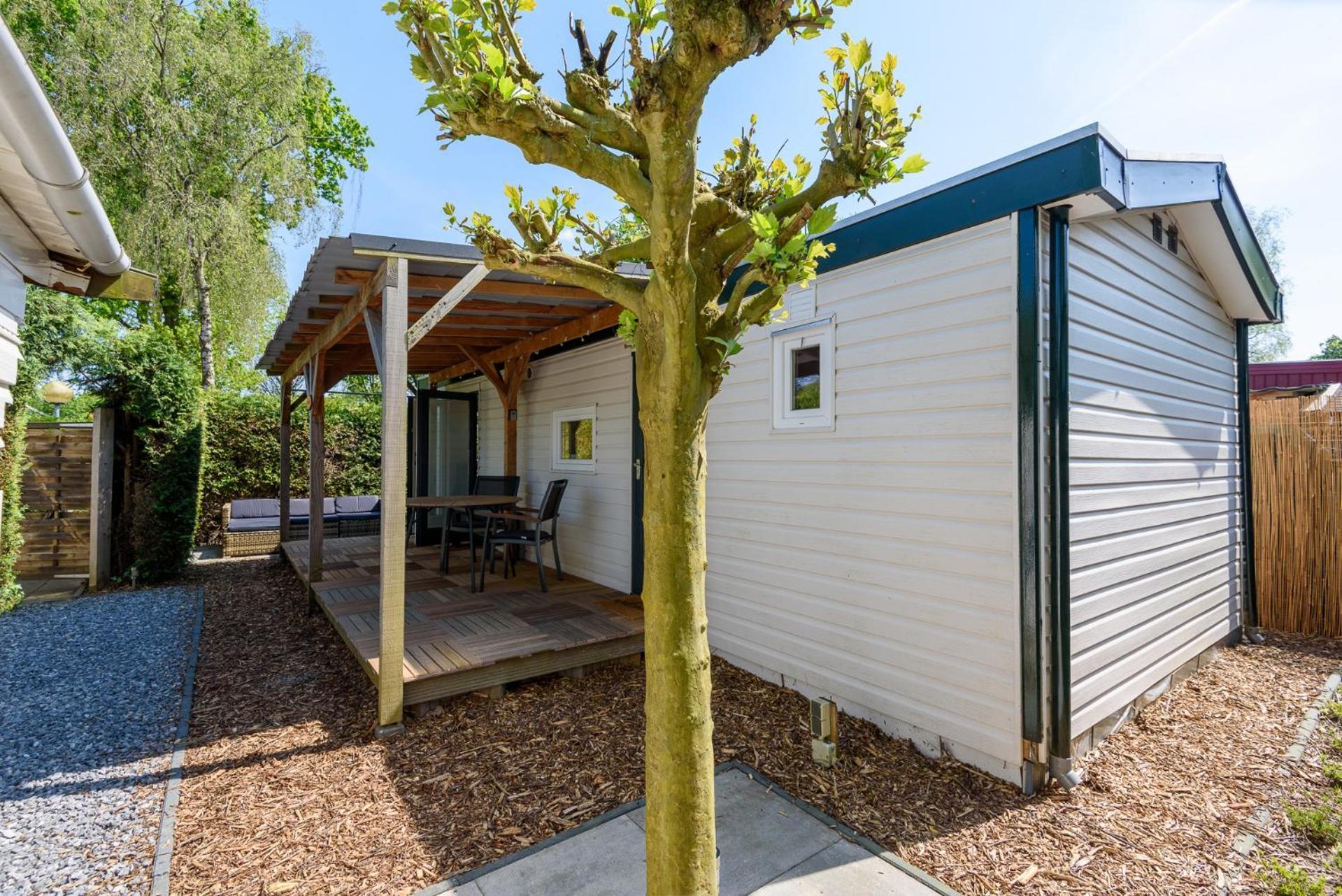 Chalet Op Rustig Park Op De Veluwe Putten Exteriér fotografie